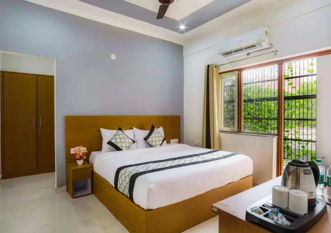 The Castle Blue Greater Noida Exterior foto