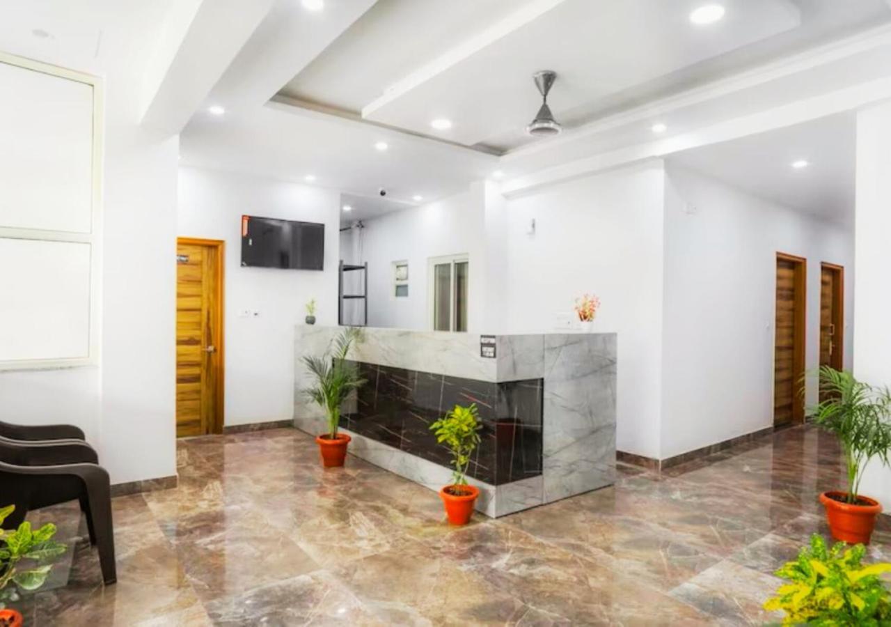 The Castle Blue Greater Noida Exterior foto